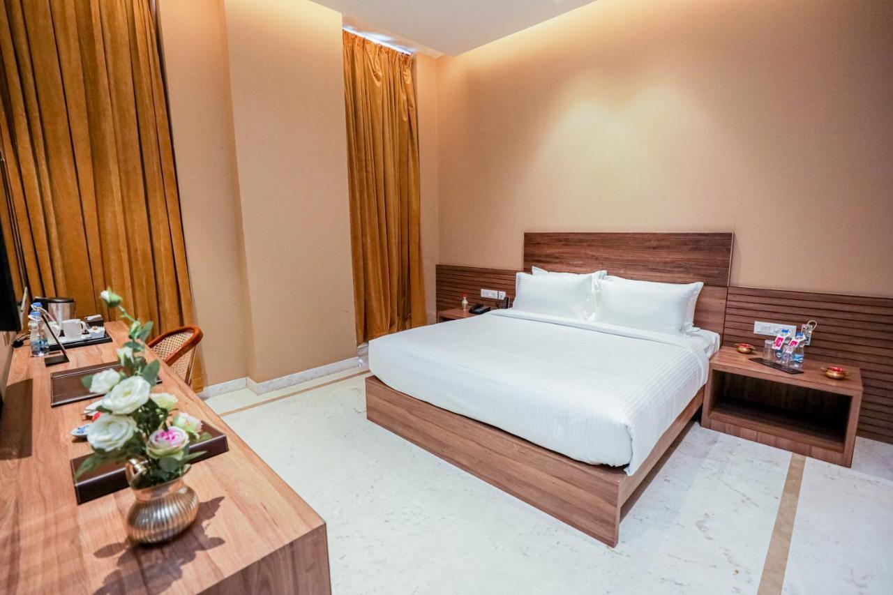 Gulab Kothi By Royal Orchid Hotels Limited ורנאסי מראה חיצוני תמונה